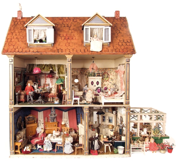 Int. Poppenhuis/miniaturen en Poppen en Berenbeurs. Sfeerfoto (1)